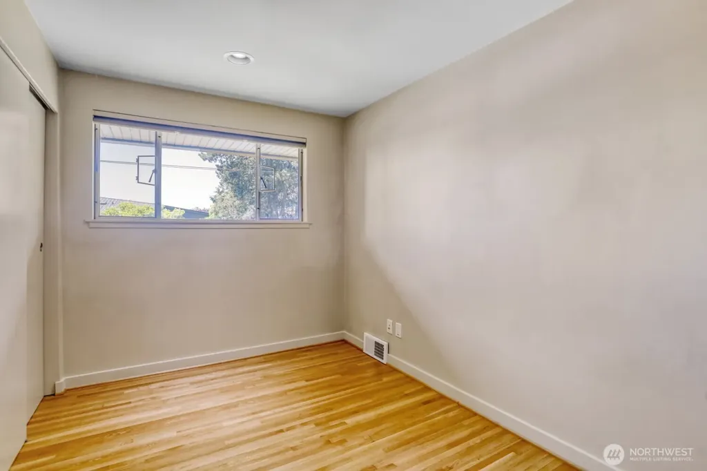 10012 NE 22nd Street Bellevue WA 98004
