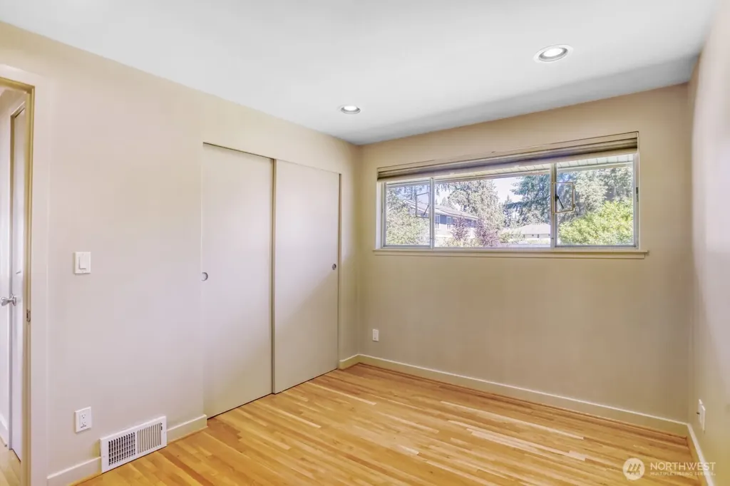 10012 NE 22nd Street Bellevue WA 98004