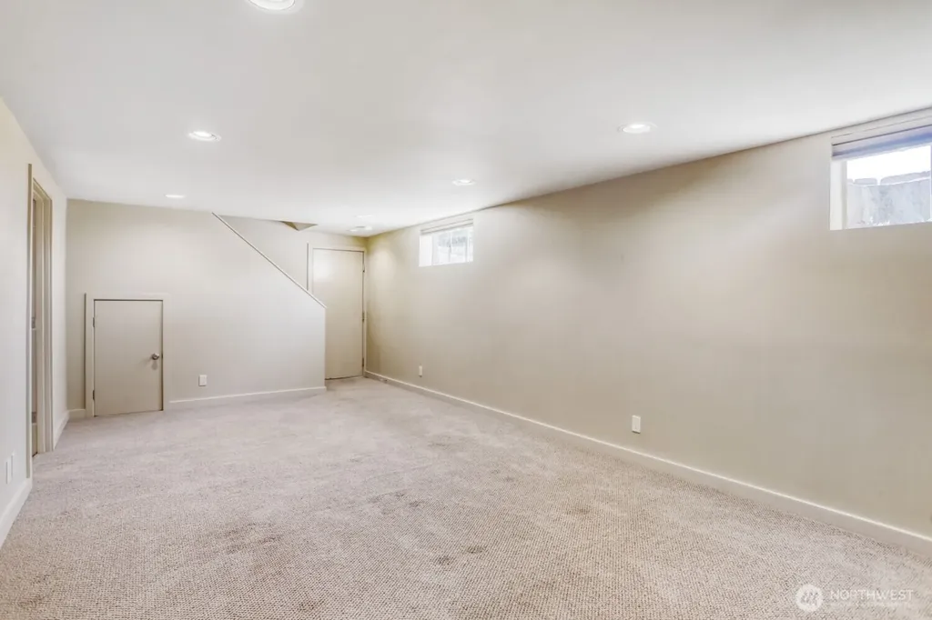 10012 NE 22nd Street Bellevue WA 98004