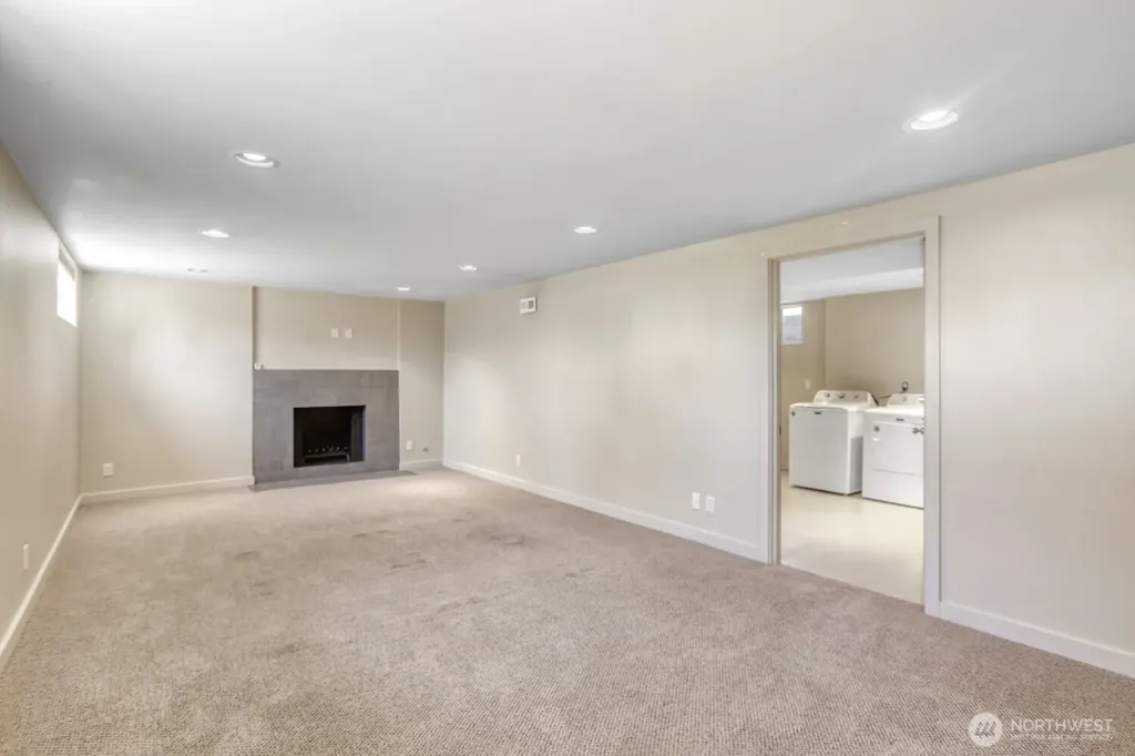 10012 NE 22nd Street Bellevue WA 98004