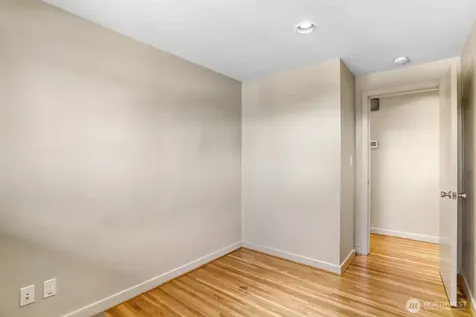 10012 NE 22nd Street Bellevue WA 98004