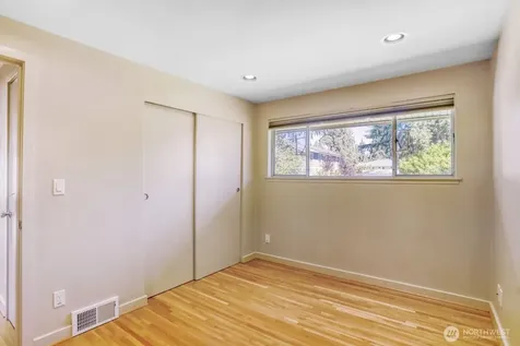 10012 NE 22nd Street Bellevue WA 98004