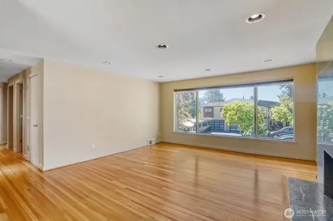 10012 NE 22nd Street Bellevue WA 98004