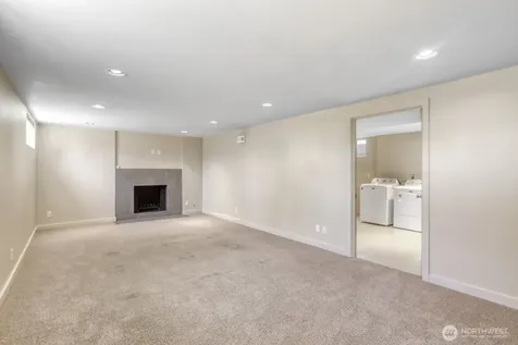 10012 NE 22nd Street Bellevue WA 98004