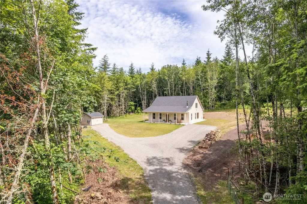 1013 N Bodine Road Kelso WA 98626