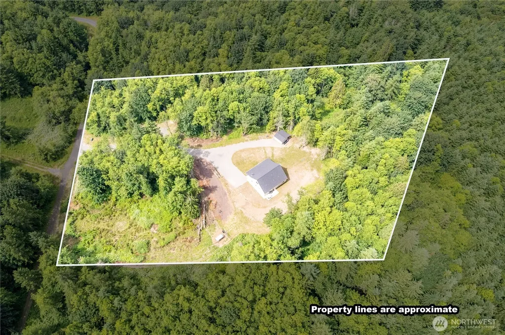 1013 N Bodine Road Kelso WA 98626
