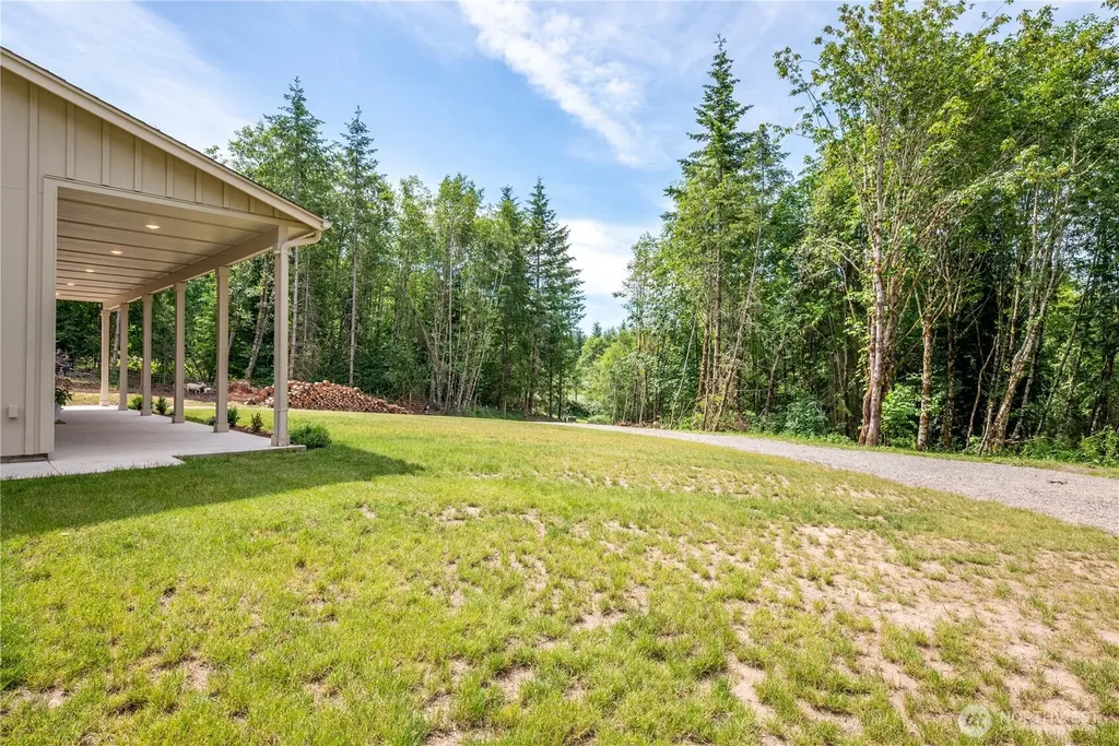 1013 N Bodine Road Kelso WA 98626