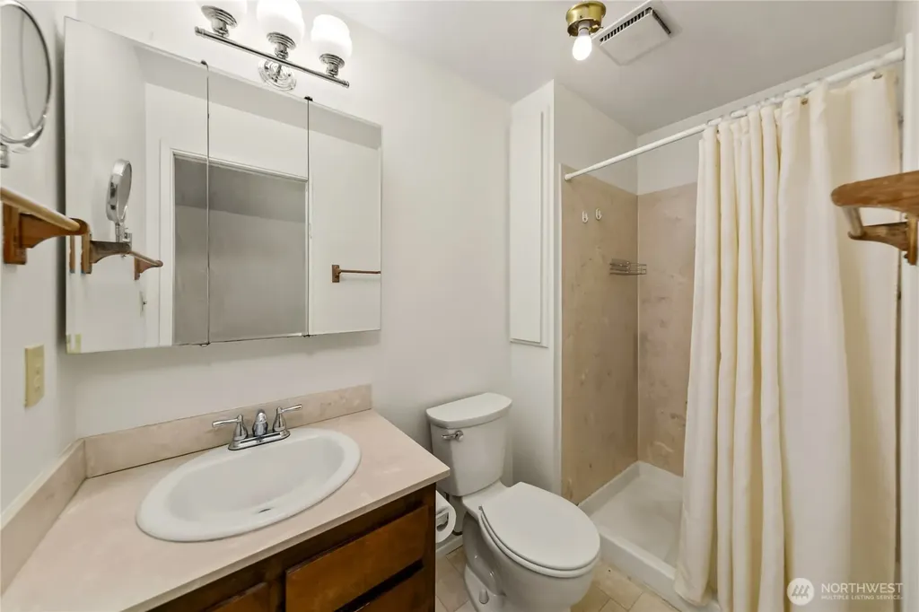 20813 53rd Avenue W Lynnwood WA 98036