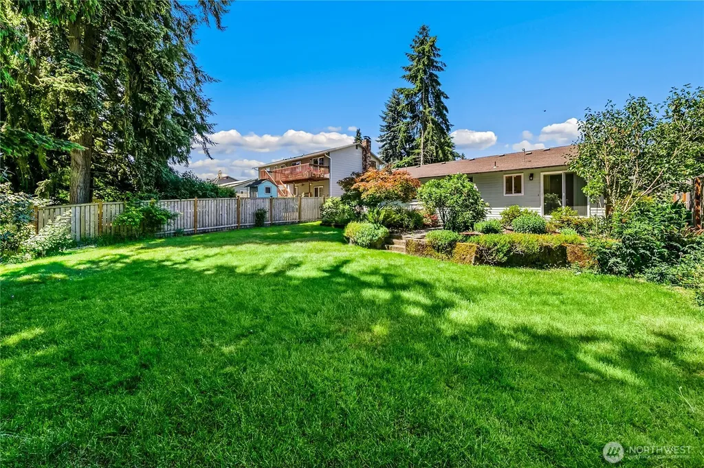 20813 53rd Avenue W Lynnwood WA 98036