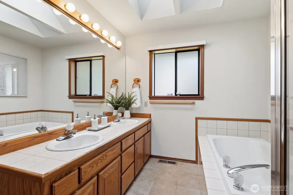 1419 243rd Place SE Bothell WA 98021