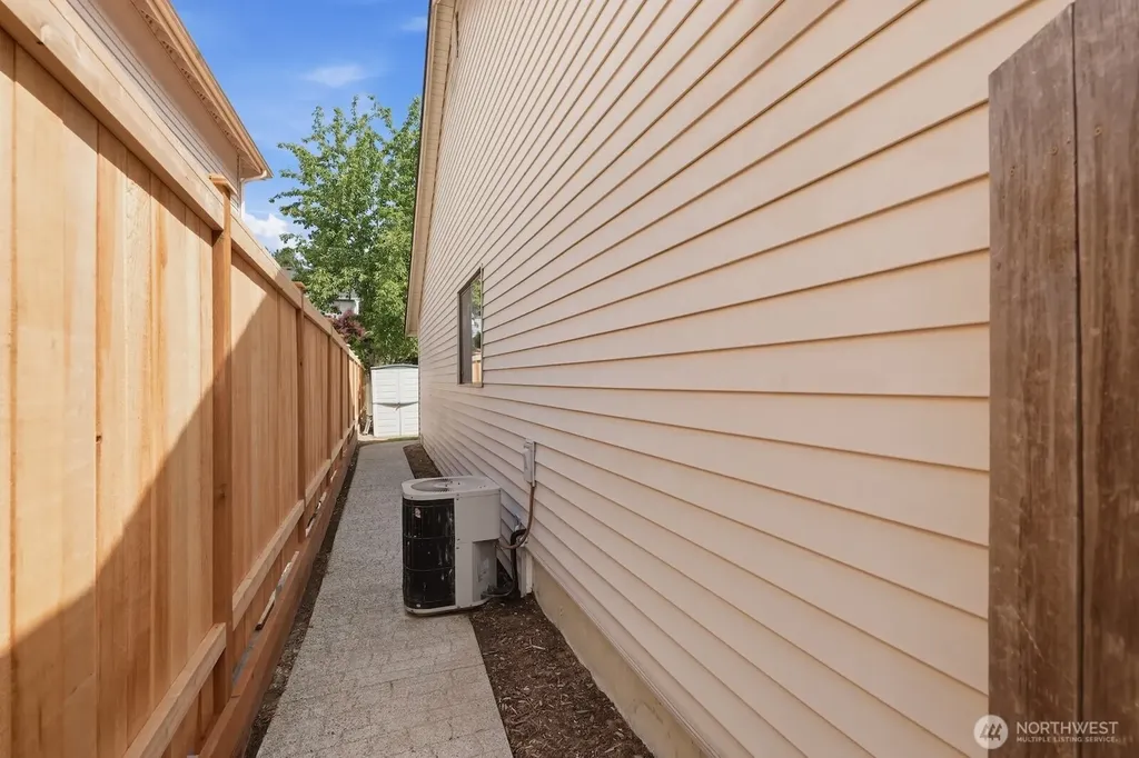 1419 243rd Place SE Bothell WA 98021