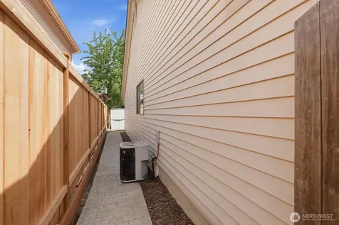 1419 243rd Place SE Bothell WA 98021