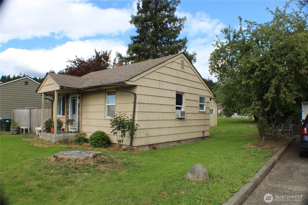 336 SW 15th Street Chehalis WA 98532