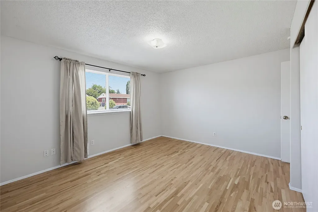 4616 S Burkhart Drive Tacoma WA 98409