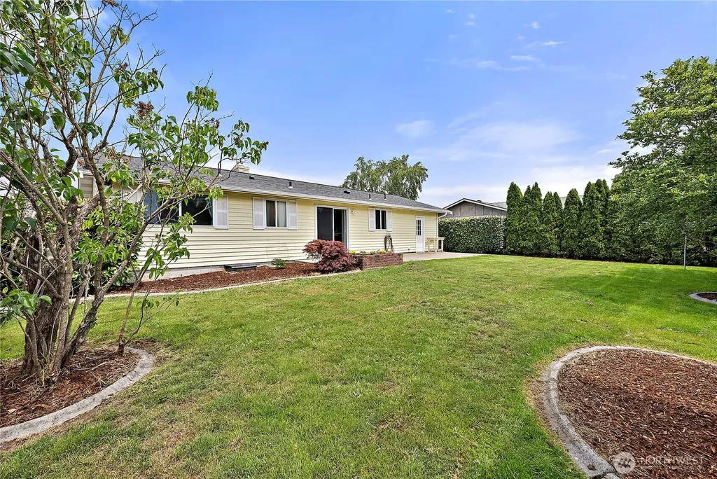 4616 S Burkhart Drive Tacoma WA 98409