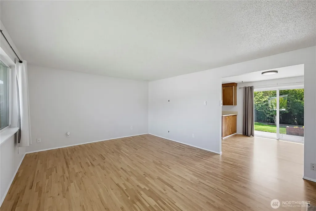 4616 S Burkhart Drive Tacoma WA 98409