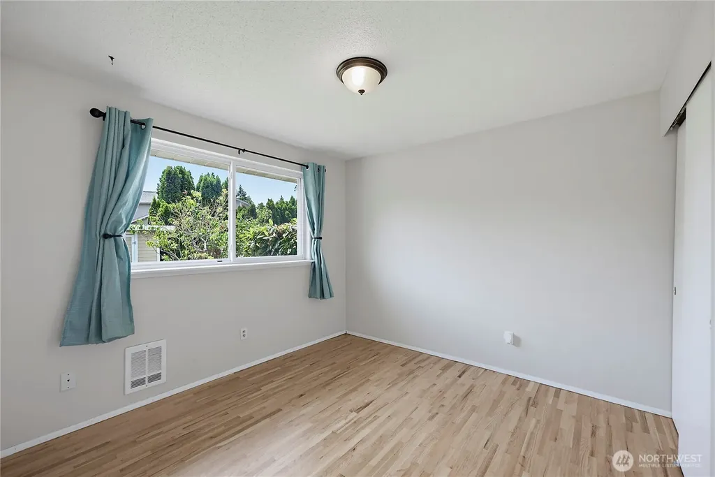 4616 S Burkhart Drive Tacoma WA 98409