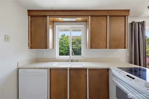 4616 S Burkhart Drive Tacoma WA 98409
