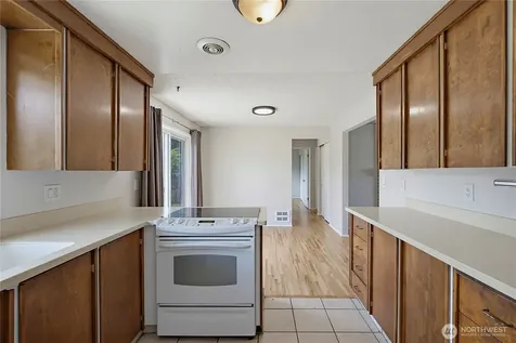 4616 S Burkhart Drive Tacoma WA 98409