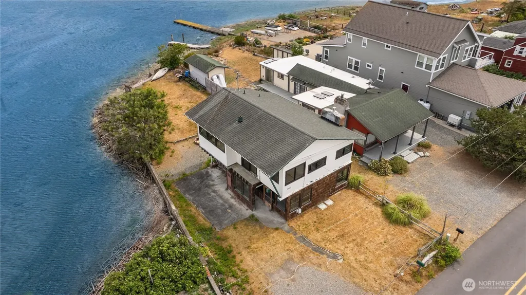 2403 Sunlight Beach Road Clinton WA 98236