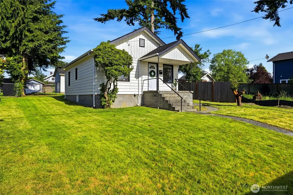 1608 Cedar Street Everett WA 98201