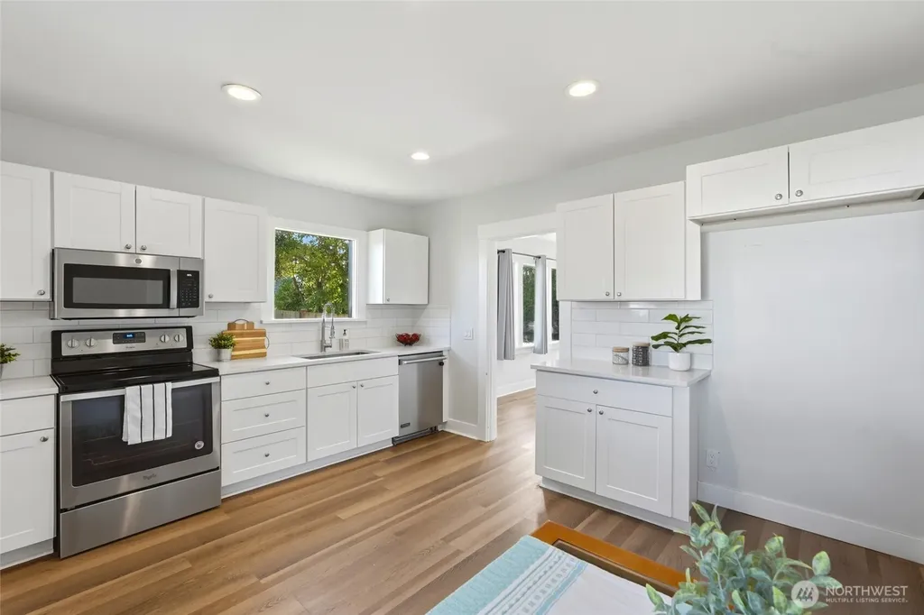1608 Cedar Street Everett WA 98201