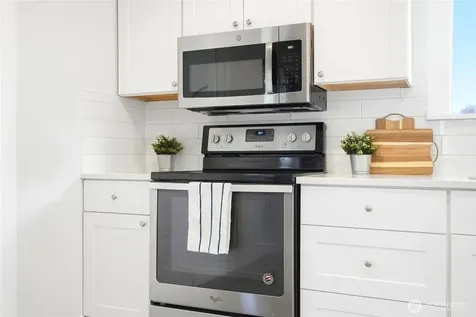 1608 Cedar Street Everett WA 98201