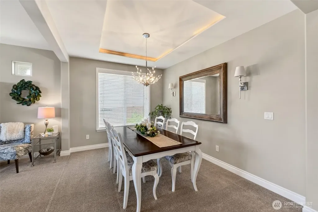 32 Mount Rainier Loop E Bonney Lake WA 98391