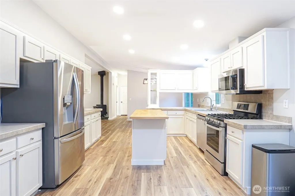 4454 Mosquito Lake Road Deming WA 98244