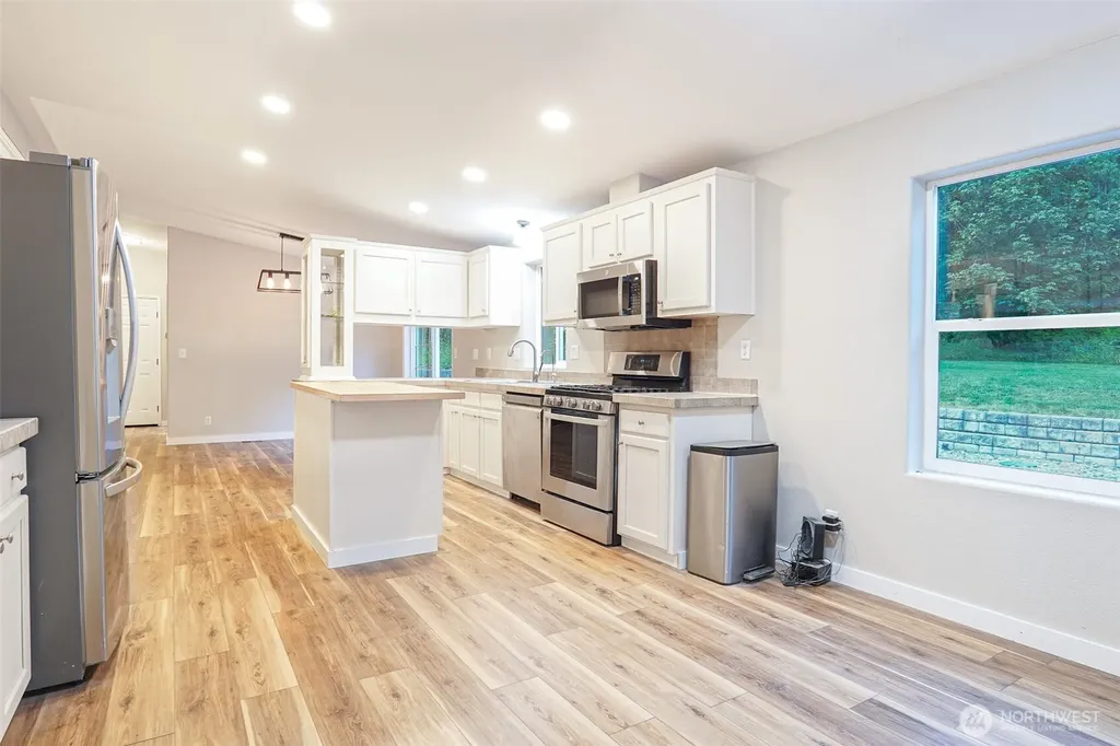 4454 Mosquito Lake Road Deming WA 98244