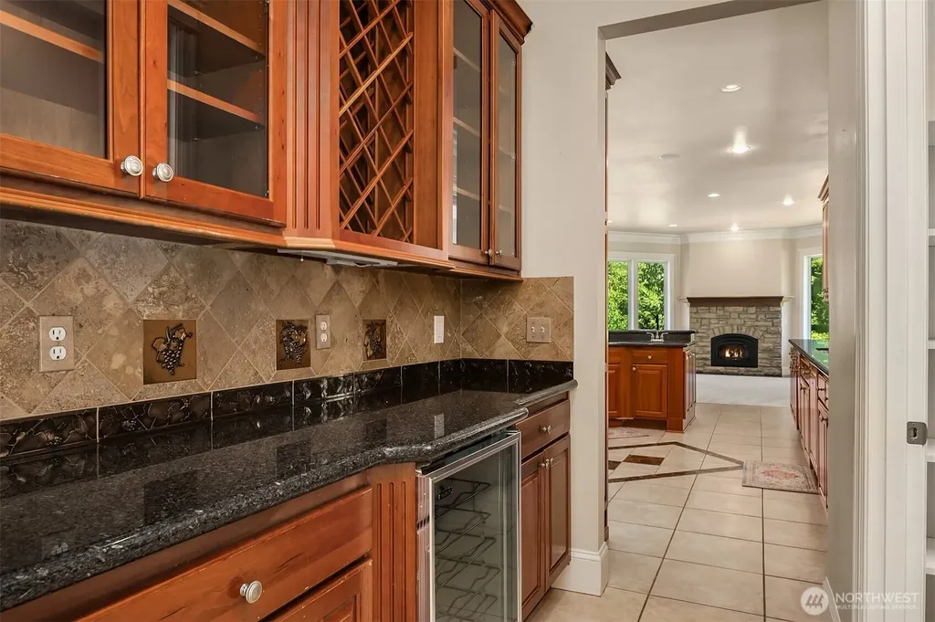 24315 149th Avenue SE Woodinville WA 98077