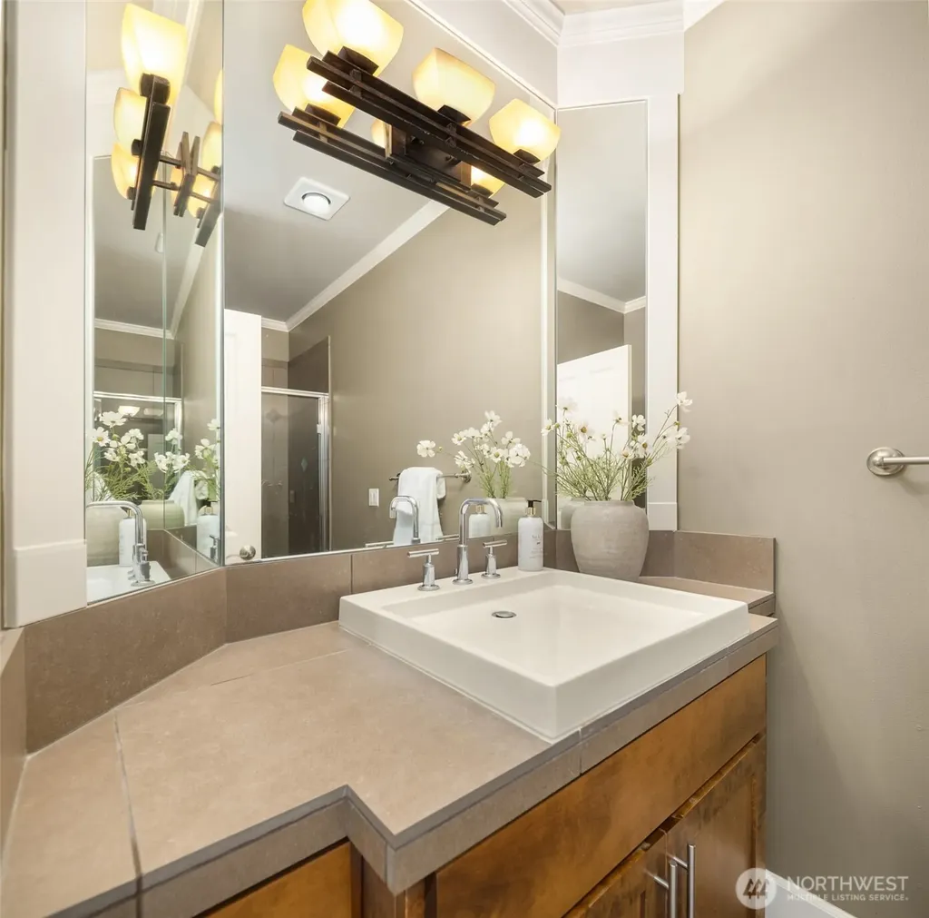 27520 SE 31st Place Sammamish WA 98075