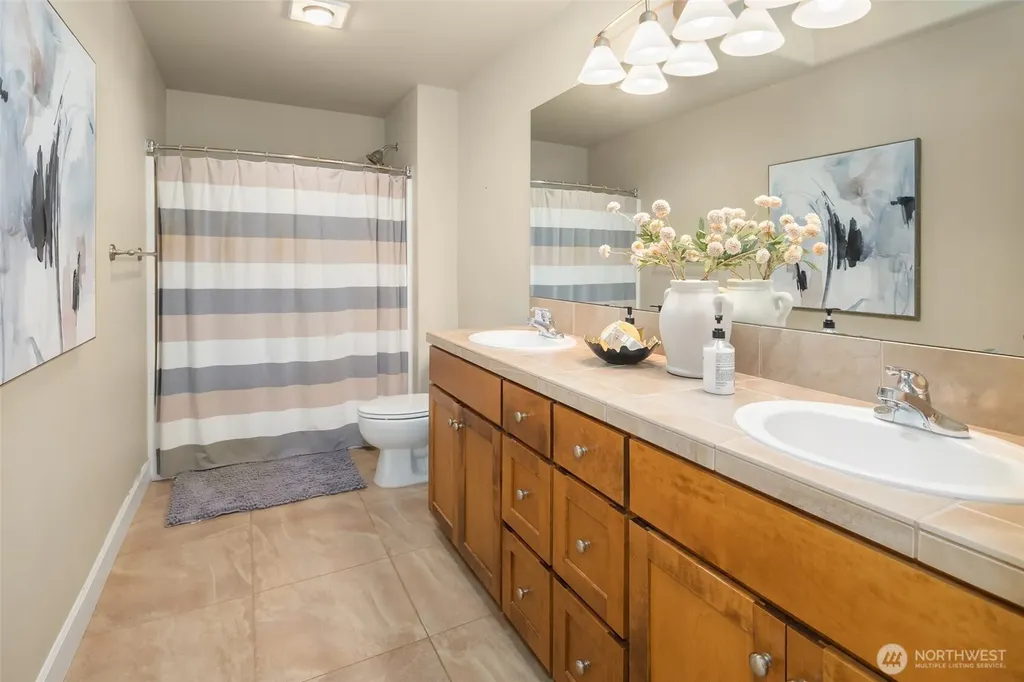 27520 SE 31st Place Sammamish WA 98075