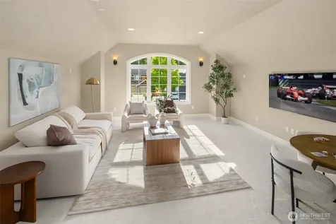 27520 SE 31st Place Sammamish WA 98075
