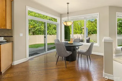 27520 SE 31st Place Sammamish WA 98075