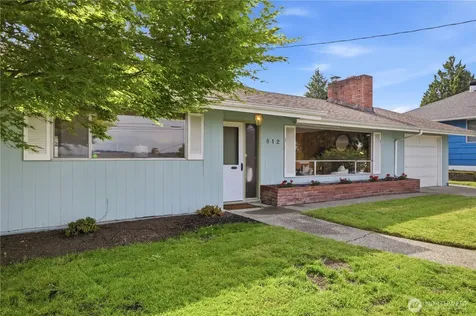 812 Alvord Avenue N Kent WA 98031