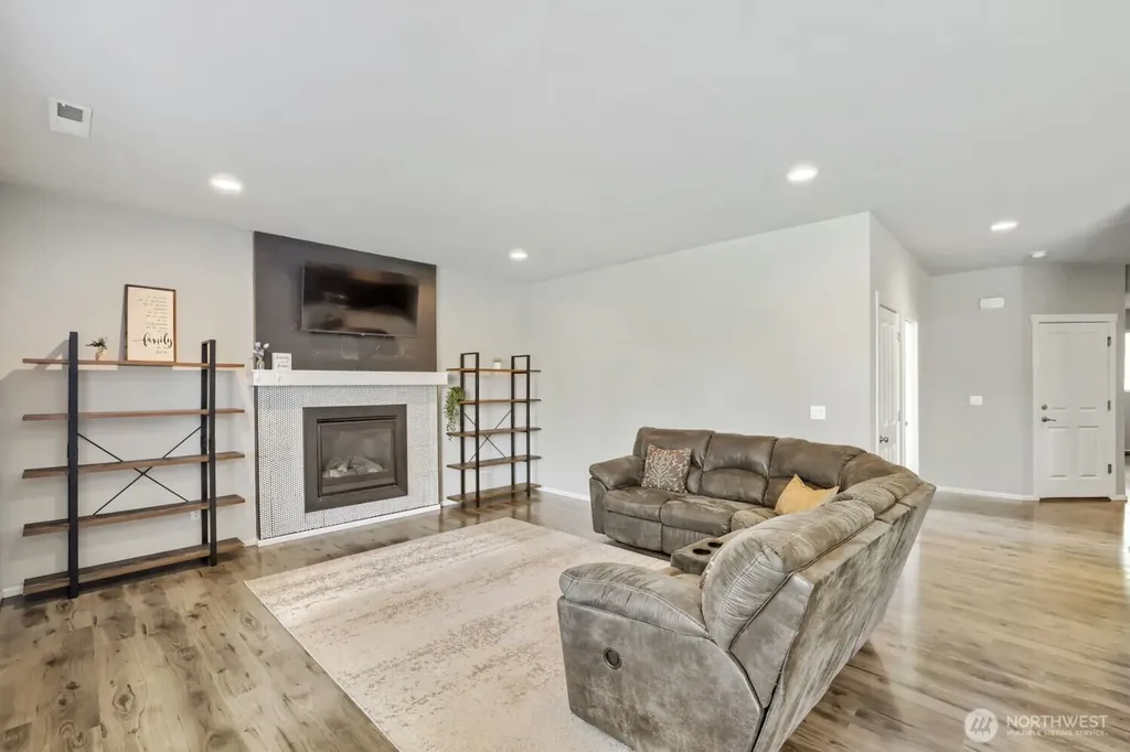 17705 Maple Street Granite Falls WA 98252