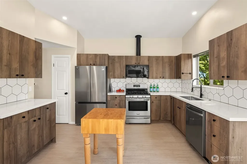4977 19th Avenue S Seattle WA 98108