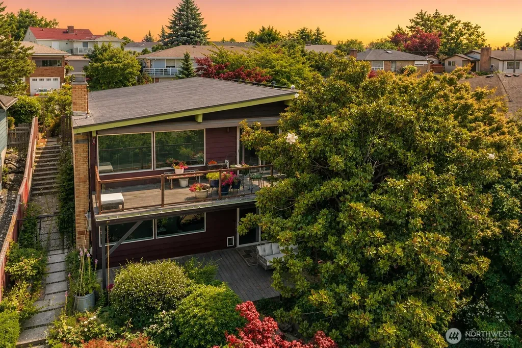4977 19th Avenue S Seattle WA 98108