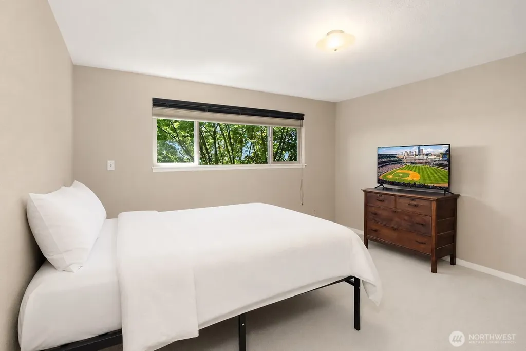 4977 19th Avenue S Seattle WA 98108