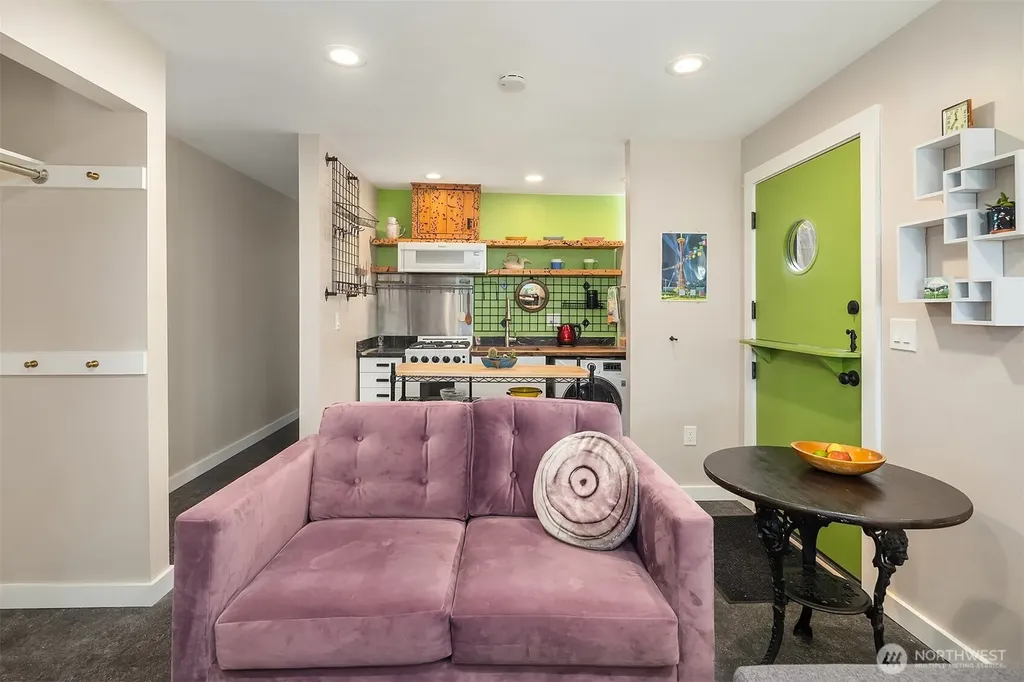 4977 19th Avenue S Seattle WA 98108