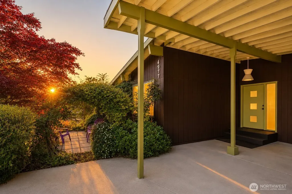 4977 19th Avenue S Seattle WA 98108