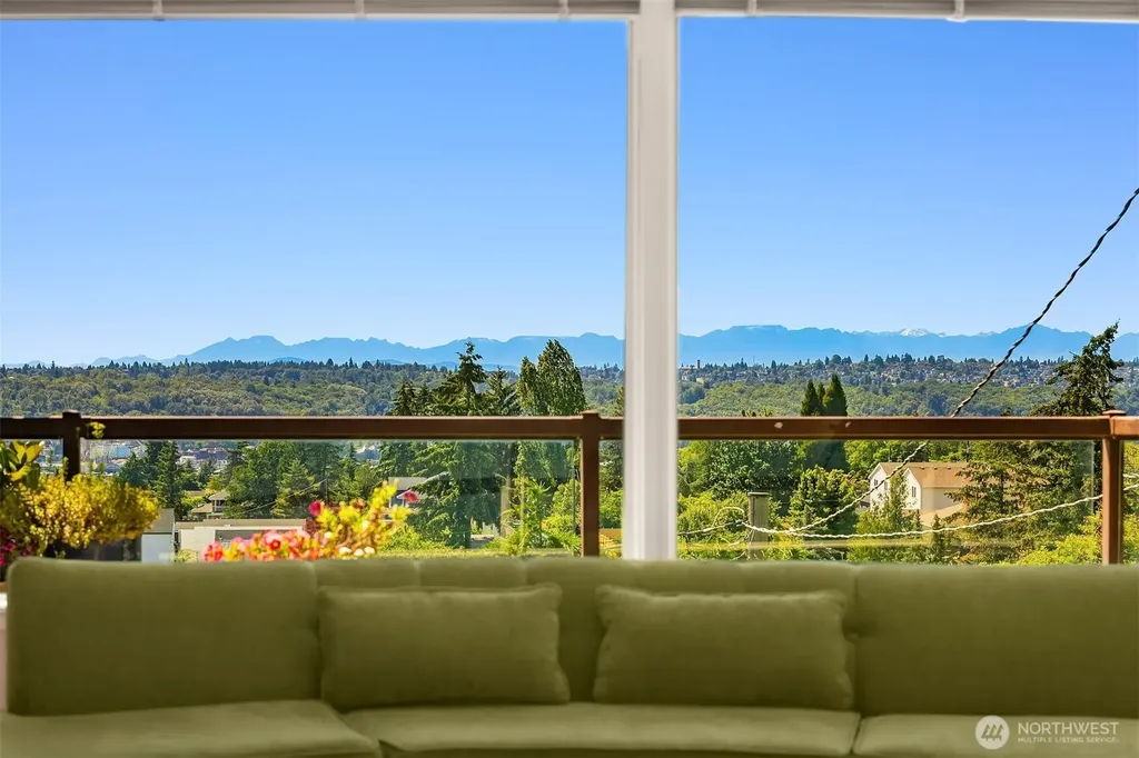 4977 19th Avenue S Seattle WA 98108