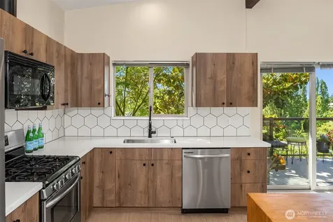 4977 19th Avenue S Seattle WA 98108