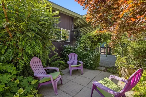 4977 19th Avenue S Seattle WA 98108