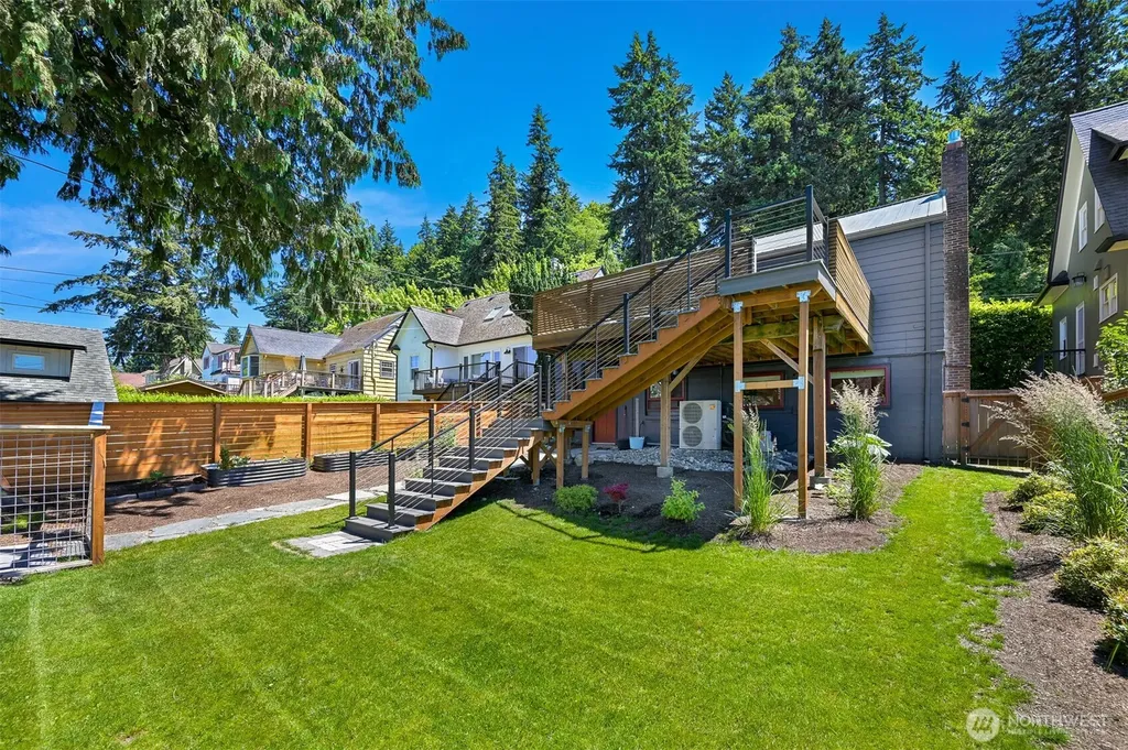 221 N Garden Bellingham WA 98225