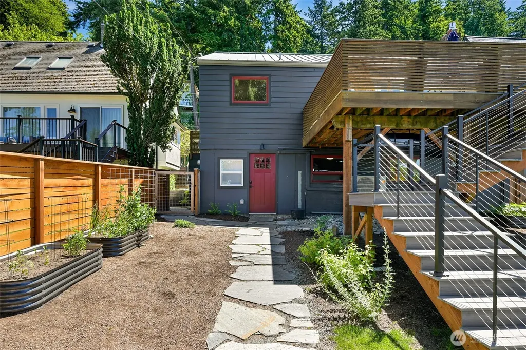 221 N Garden Bellingham WA 98225