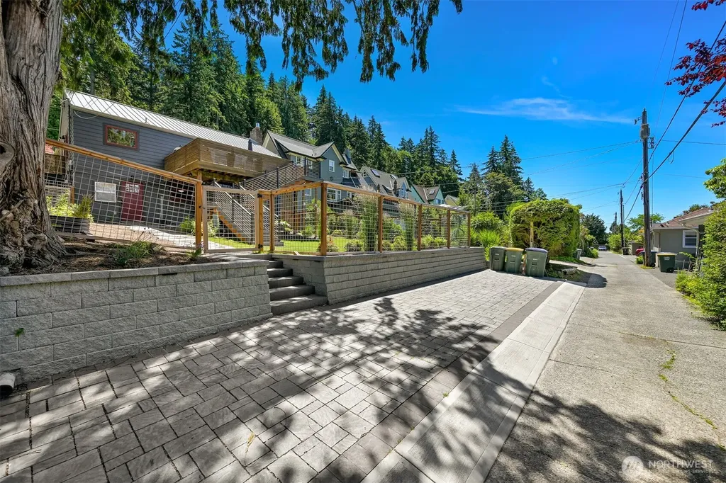 221 N Garden Bellingham WA 98225