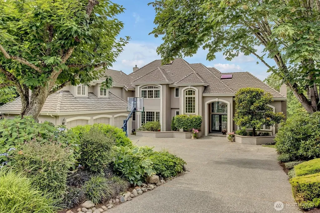 13935 209th Avenue NE Woodinville WA 98077