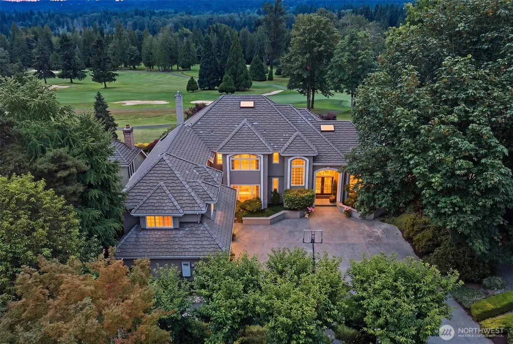 13935 209th Avenue NE Woodinville WA 98077